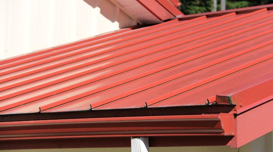 Professional gutter cleaning services in Commerce, TX